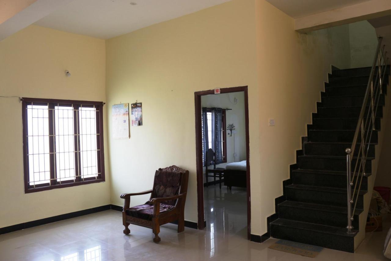 Shree Sairenu Near Maruthamalai And Bharathiyar Univ And On The Way To Near Isha Adiyogi Otel Marudhamalai Dış mekan fotoğraf